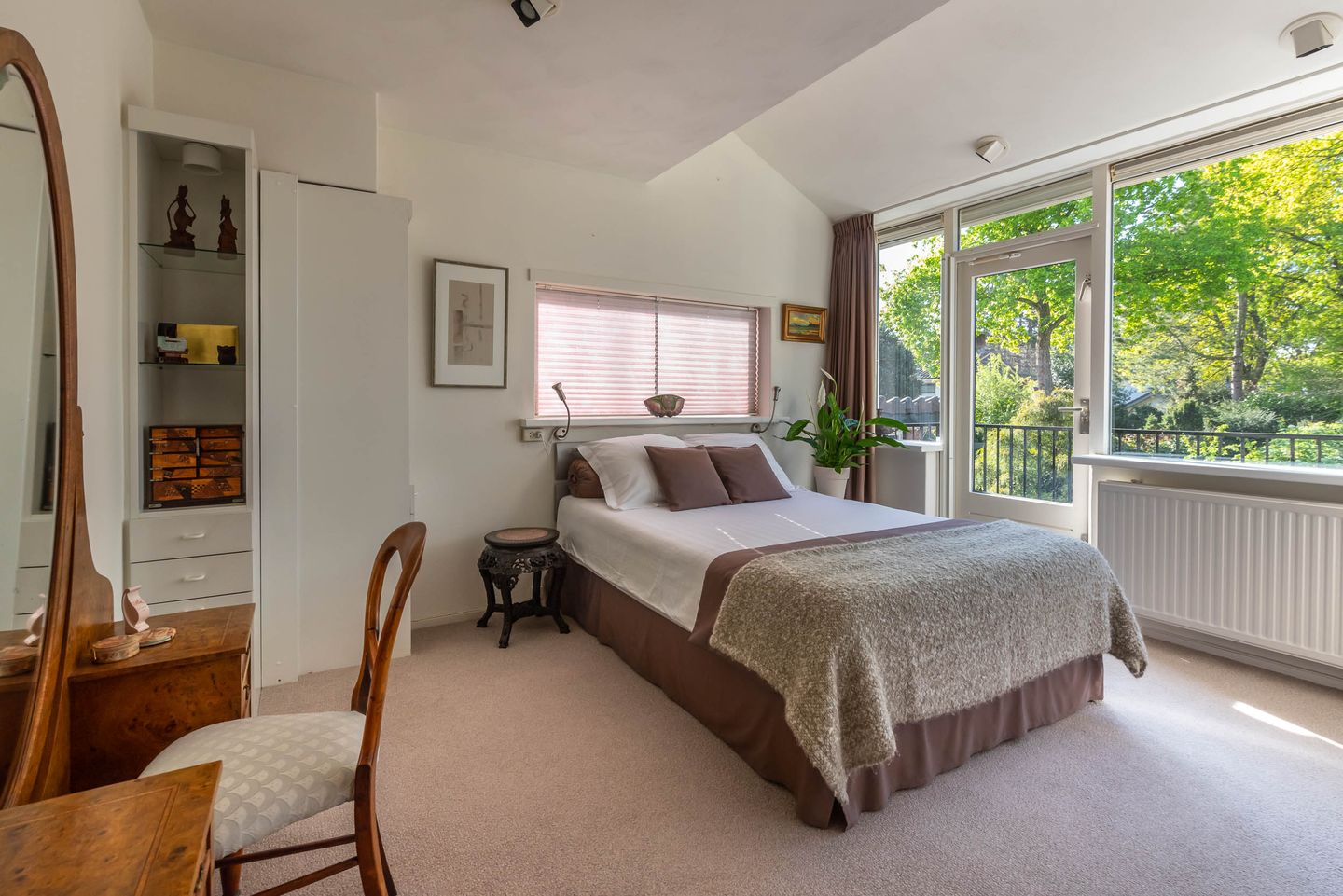 Foto 19 van Ruys de Perezlaan 9