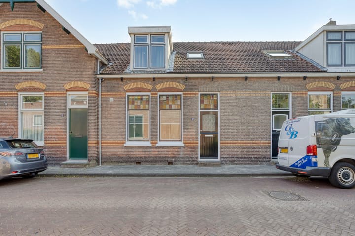 Foto 42 van Brederodestraat 10