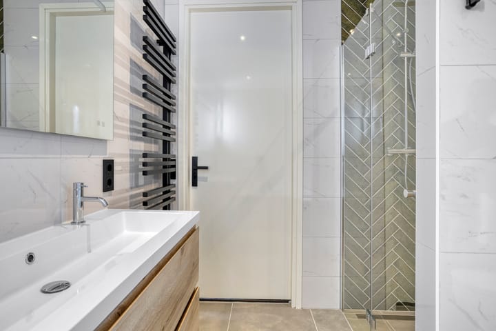 Foto 4 van Brederodestraat 10