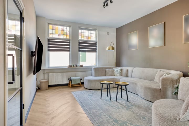 Foto 7 van Brederodestraat 10