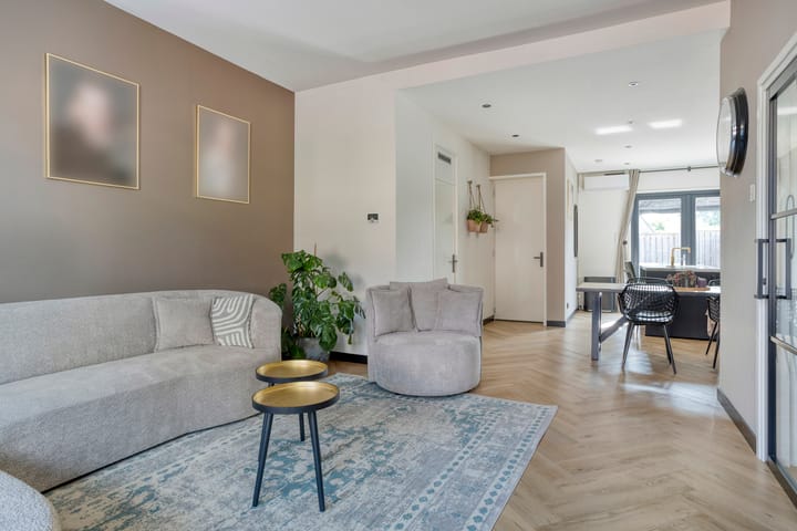 Foto 9 van Brederodestraat 10