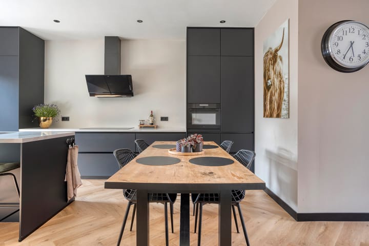 Foto 11 van Brederodestraat 10