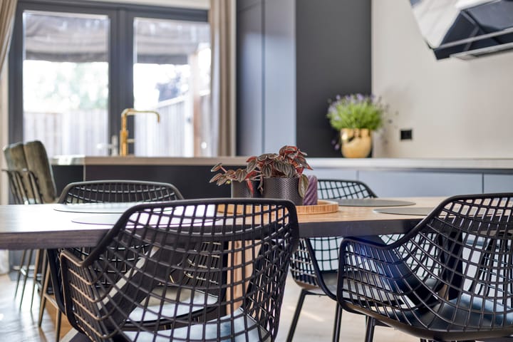 Foto 12 van Brederodestraat 10