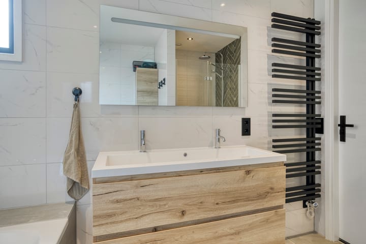 Foto 21 van Brederodestraat 10