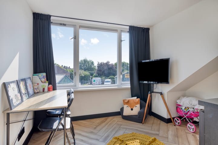 Foto 30 van Brederodestraat 10