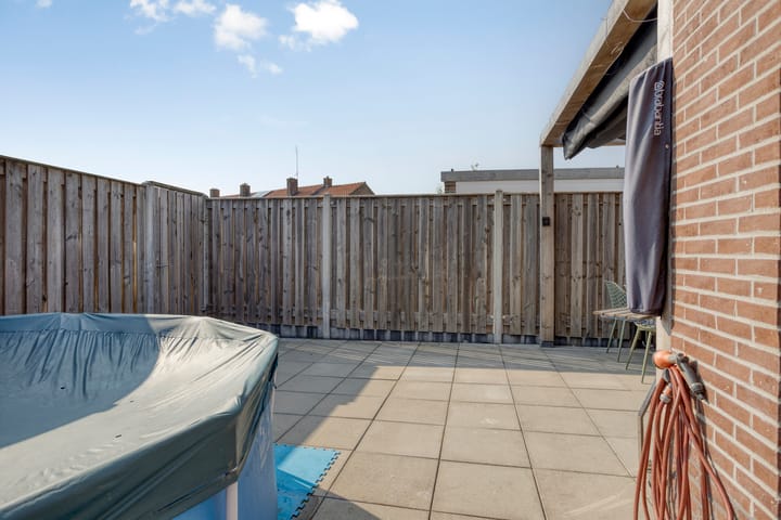 Foto 37 van Brederodestraat 10