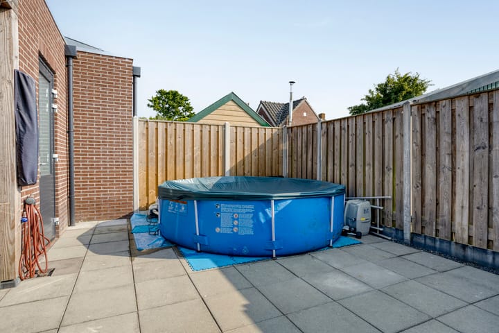 Foto 38 van Brederodestraat 10