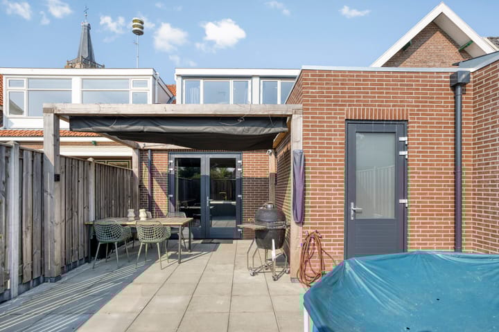 Foto 39 van Brederodestraat 10