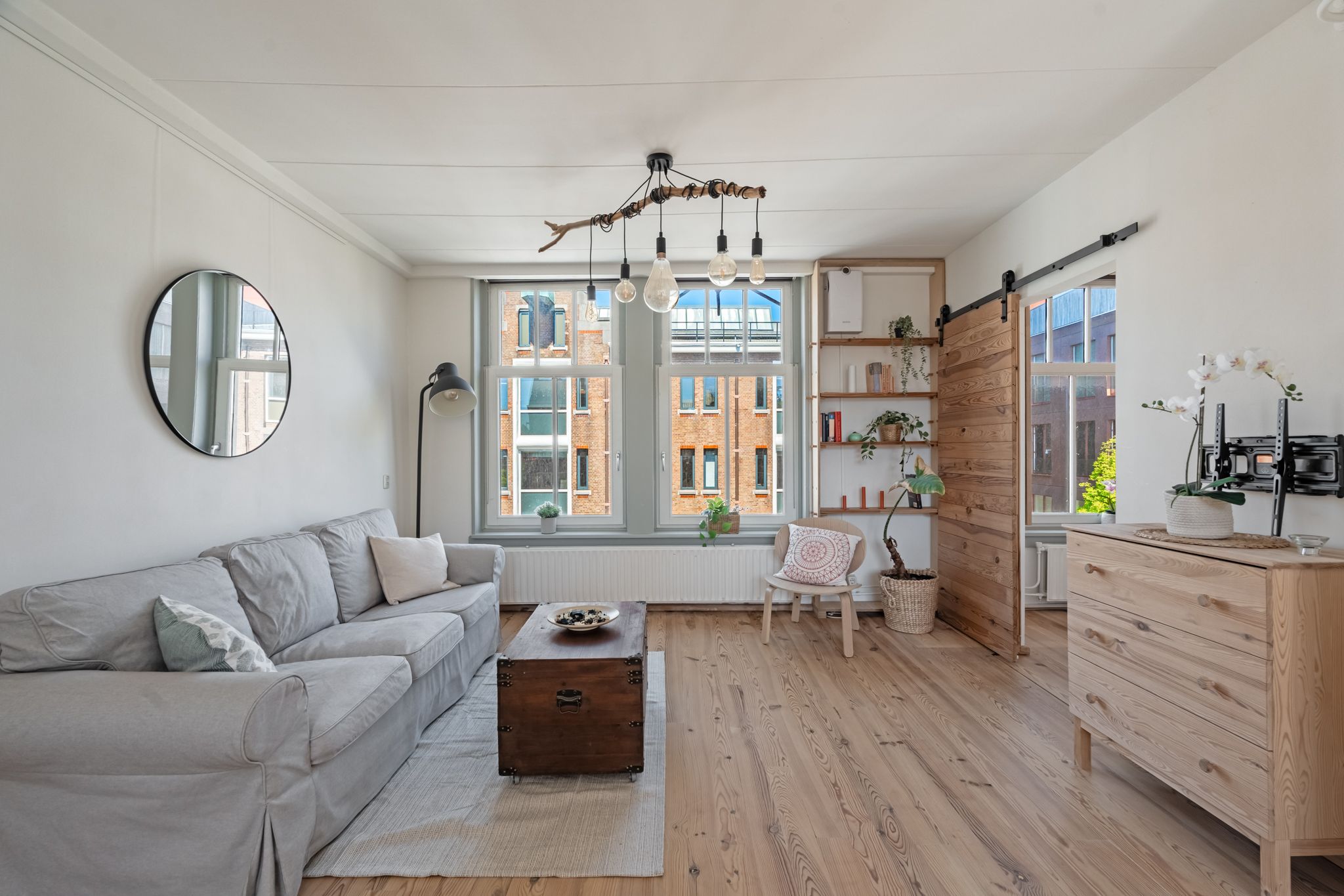 Foto 12 van Van Diemenstraat 31