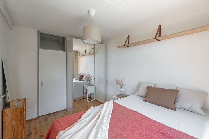 Foto 21 van Van Diemenstraat 31