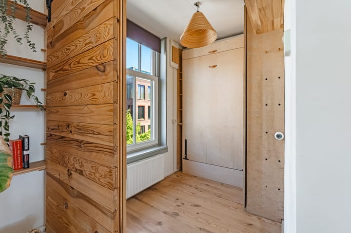 Foto 26 van Van Diemenstraat 31