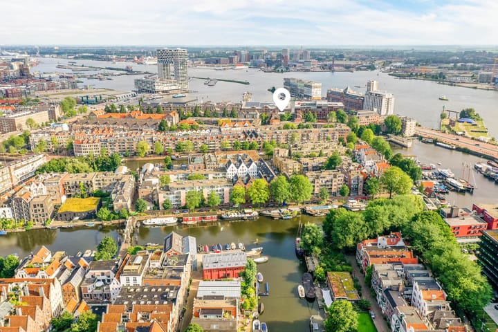 Foto 44 van Van Diemenstraat 31