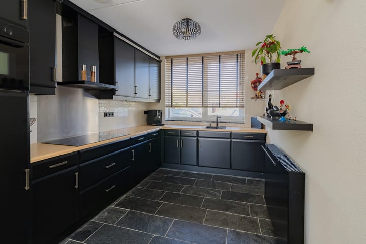 Foto 4 van Planetenweg 337