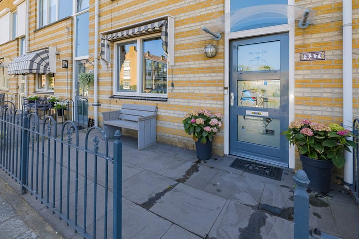 Foto 6 van Planetenweg 337