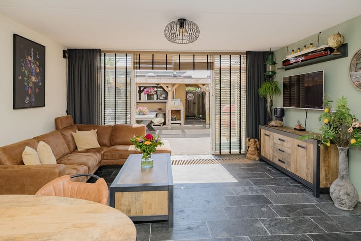 Foto 21 van Planetenweg 337