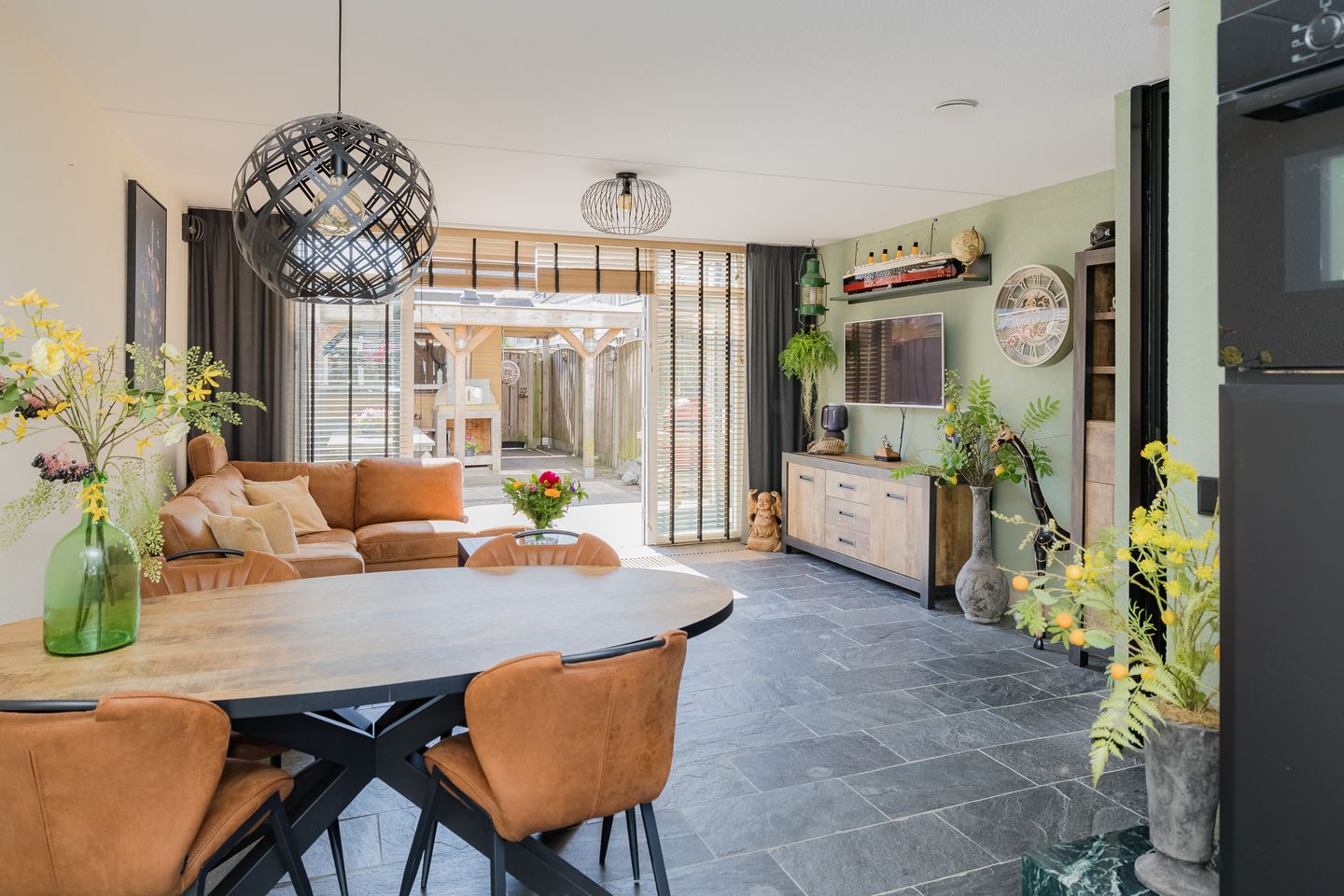 Foto 20 van Planetenweg 337