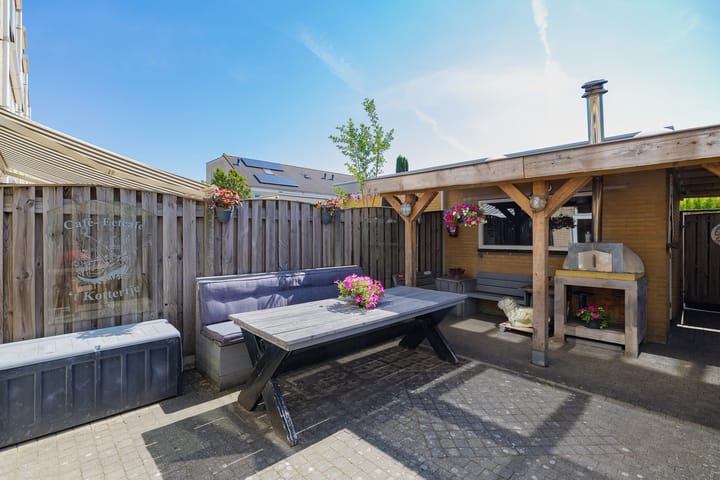 Foto 22 van Planetenweg 337