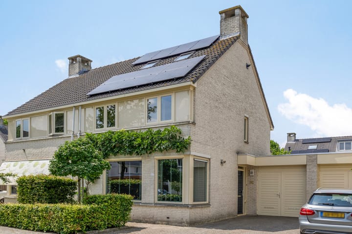 Foto 1 van Brucknerstraat 22