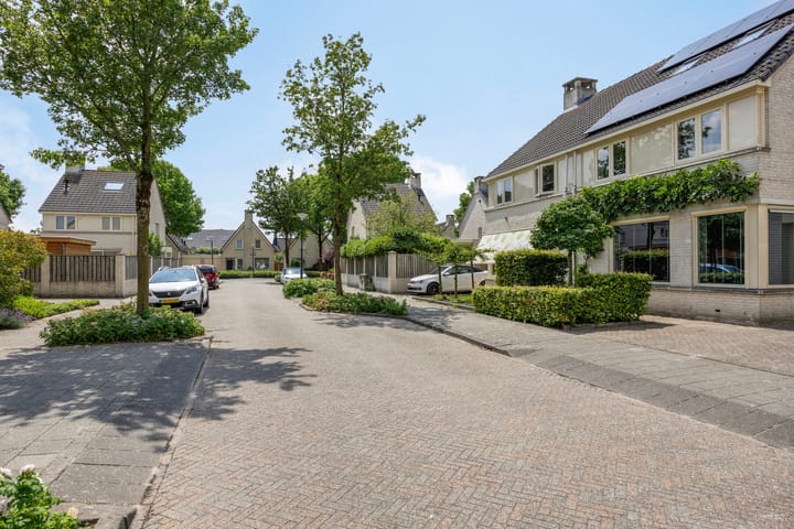 Foto 48 van Brucknerstraat 22