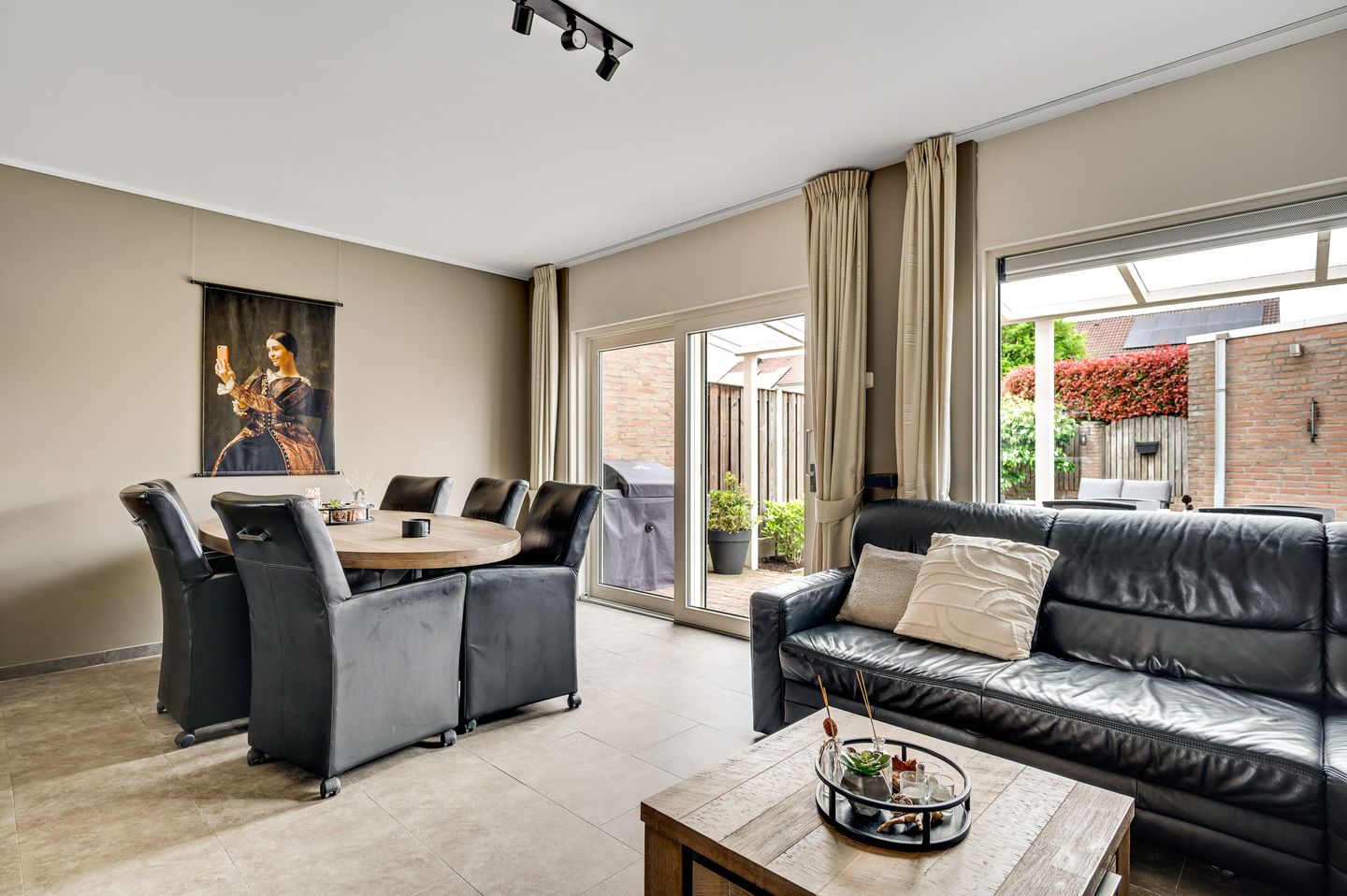 Foto 10 van Edmond Jasparstraat 19