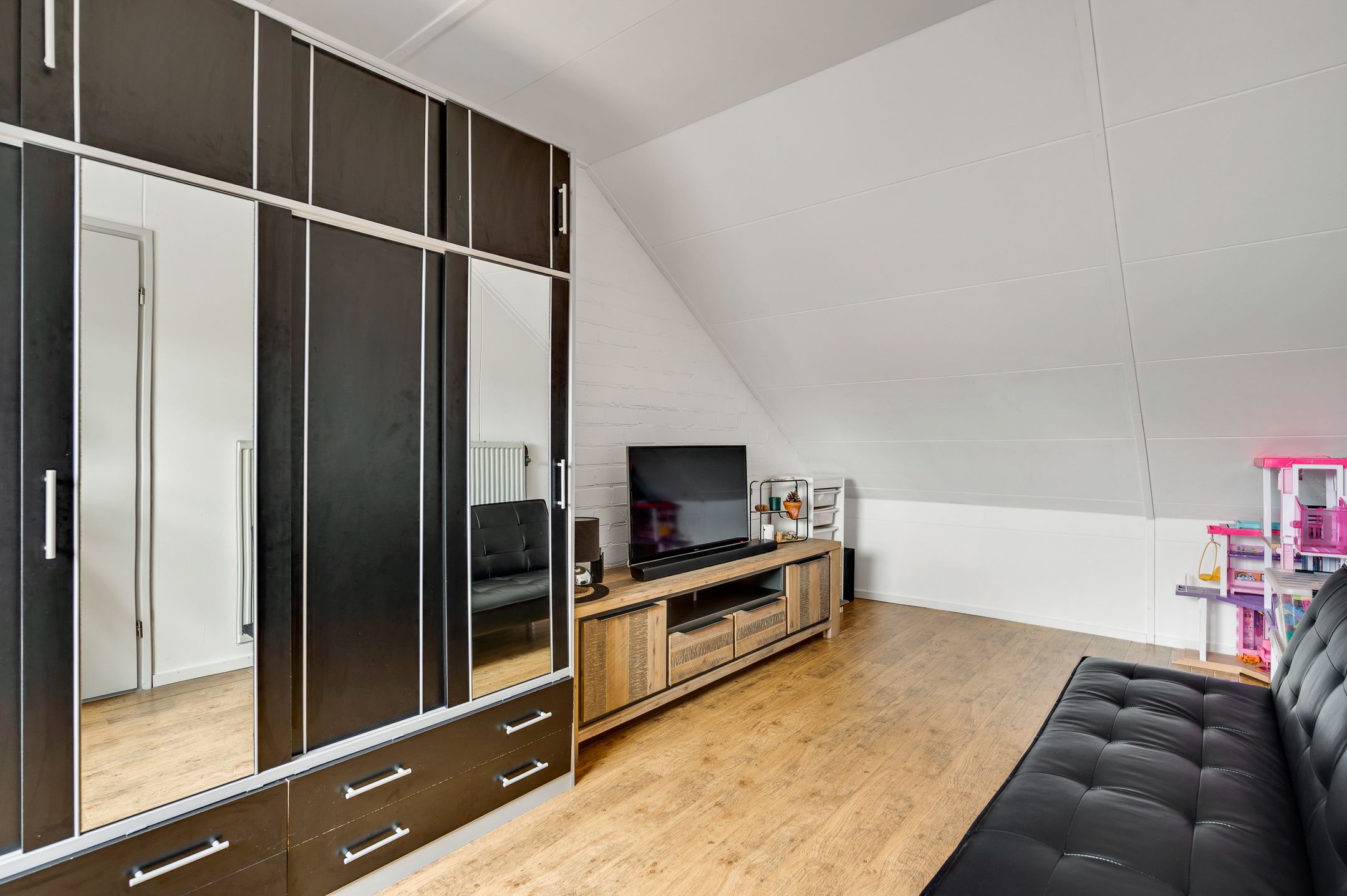 Foto 21 van Edmond Jasparstraat 19