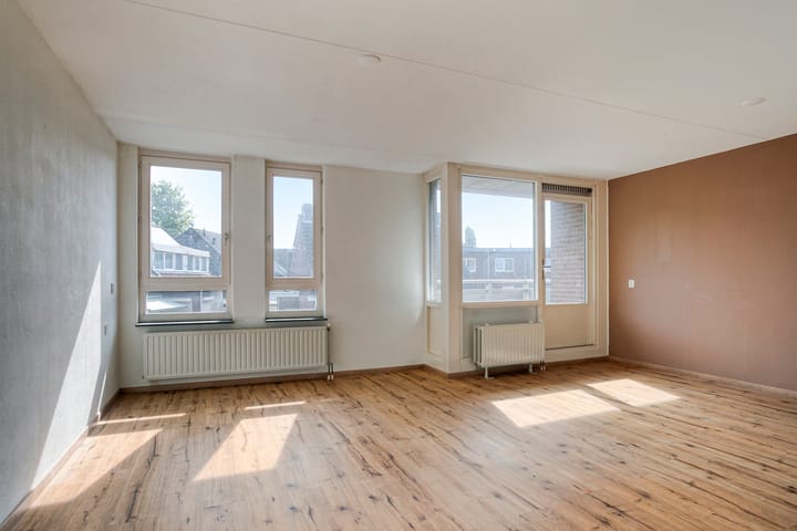 Foto 2 van Leeuwstraat 36