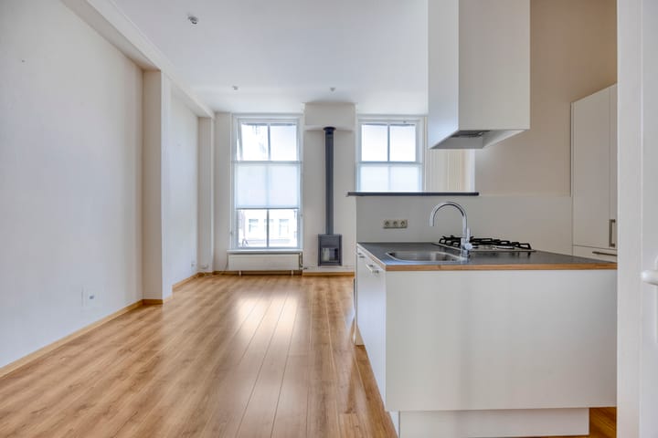 Foto 6 van Woldstraat 14-01