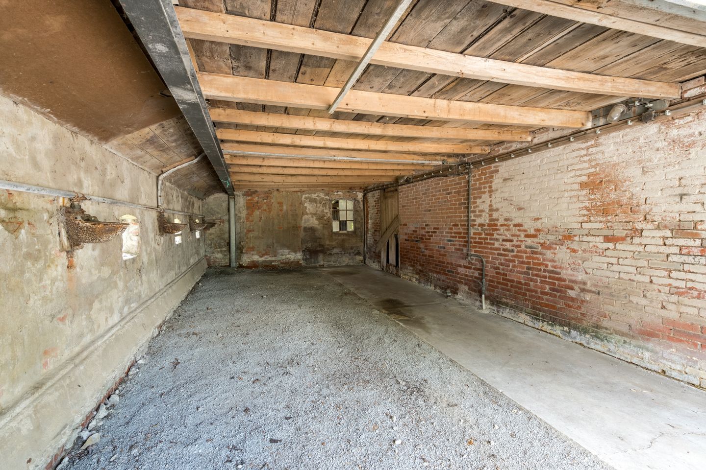 View photo 4 of Grândyk 9