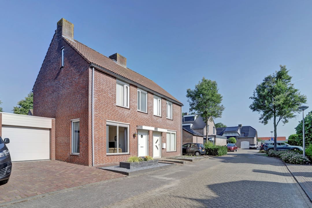 Foto 2 van van Hovedreef 13