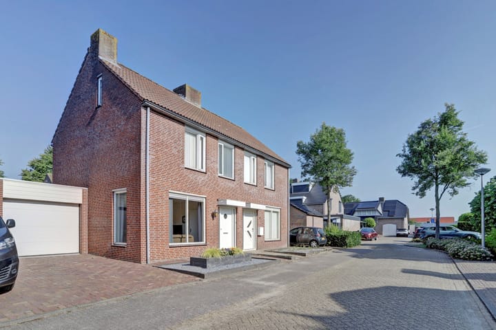 Photo 2 of van Hovedreef 13