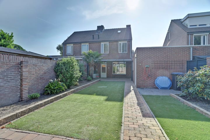 Foto 27 van van Hovedreef 13