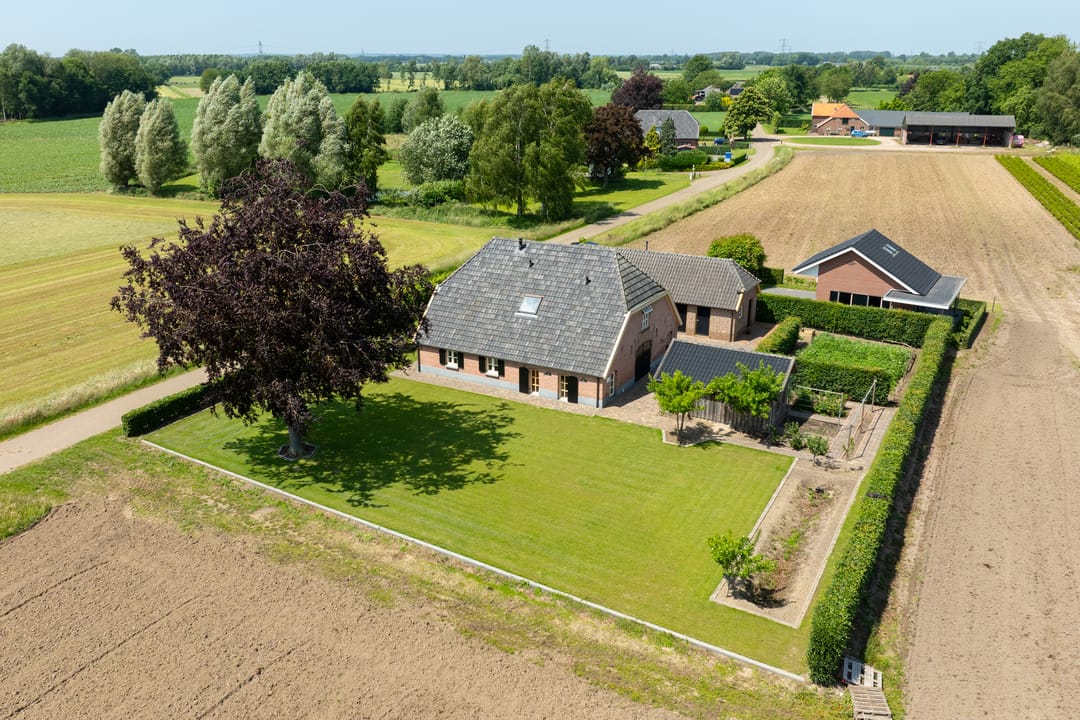 Photo 8 of Uilenesterstraat 16