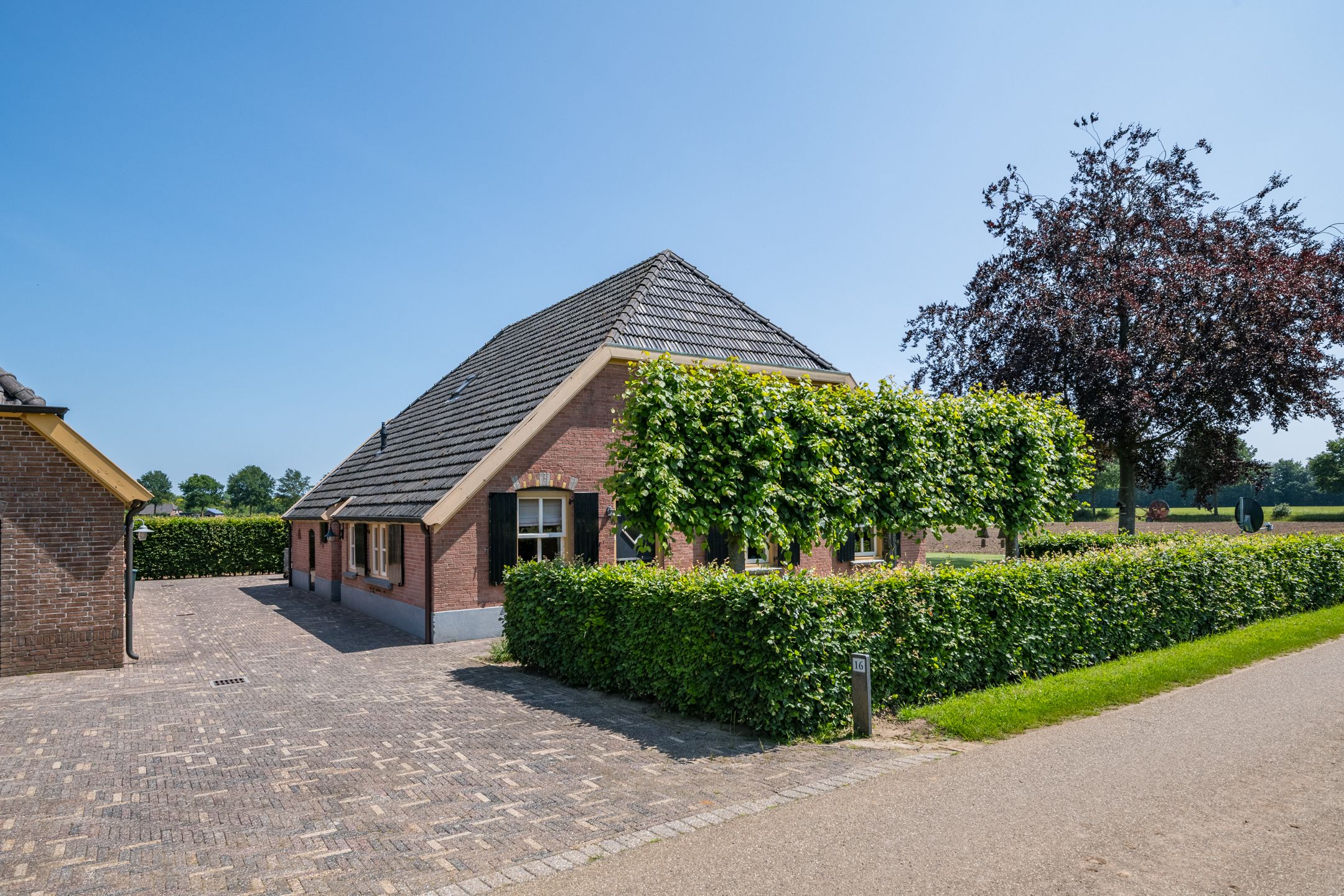 Photo 12 of Uilenesterstraat 16