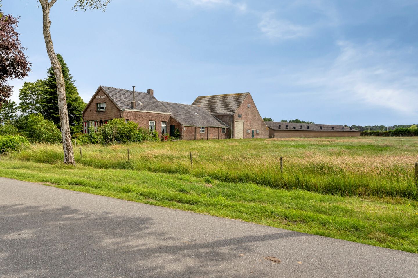 View photo 3 of Berkenstraat 10