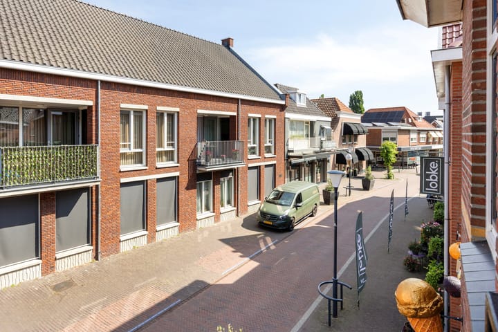 Foto 7 van Vledderstraat 10-A