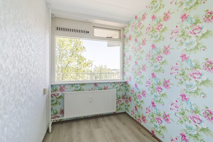 Photo 10 of Zwaluwstraat 94