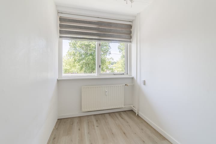 Photo 16 of Zwaluwstraat 94