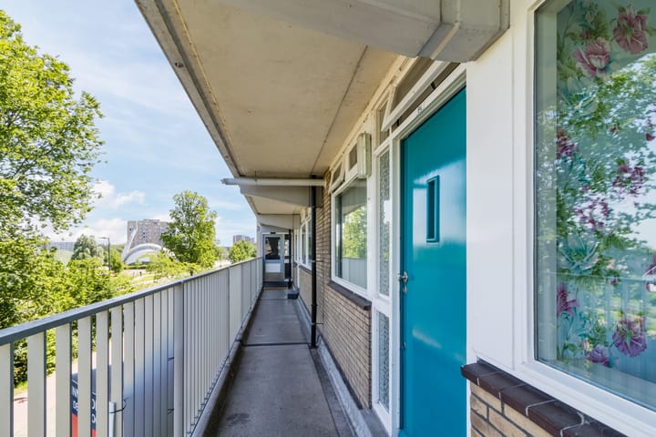 Photo 24 of Zwaluwstraat 94