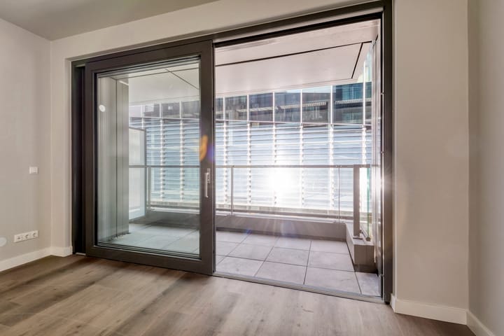 Foto 4 van Isaac Titsinghkade 4-E