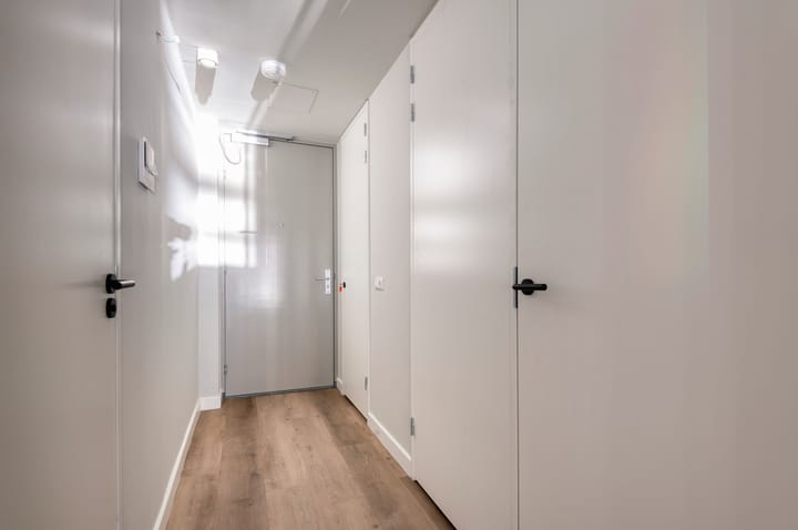 Foto 11 van Isaac Titsinghkade 4-E