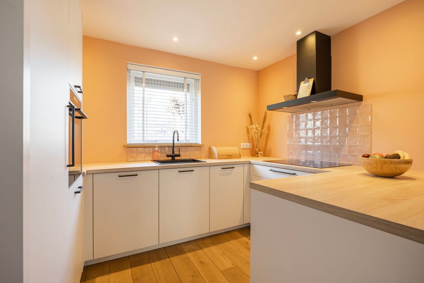 Photo 14 of Lucretia van Merkenlaan 35