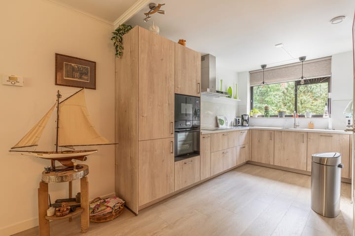 Photo 13 of Laan van de Eekharst 6