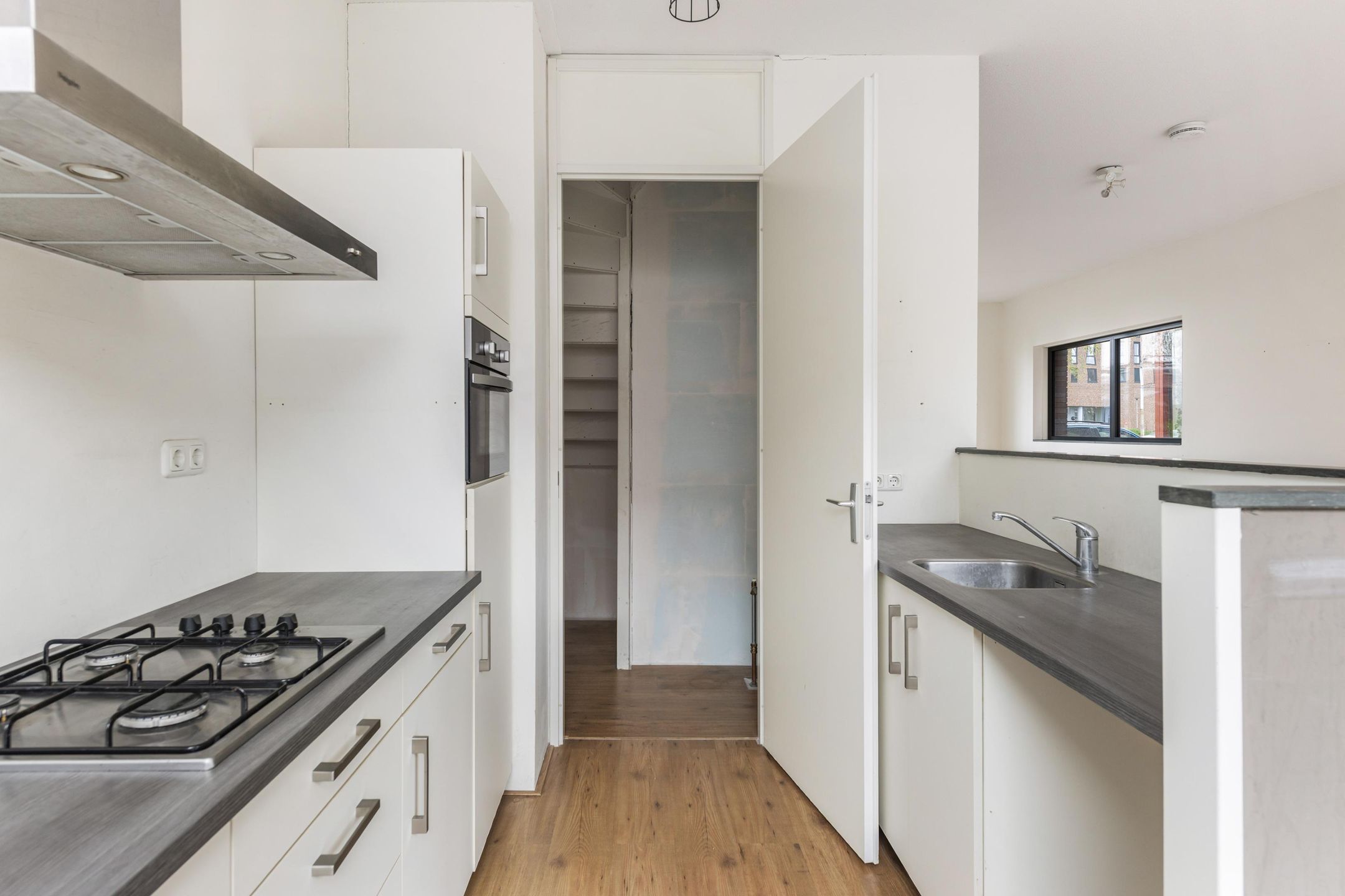 Photo 15 of Zonnedauwweg 75