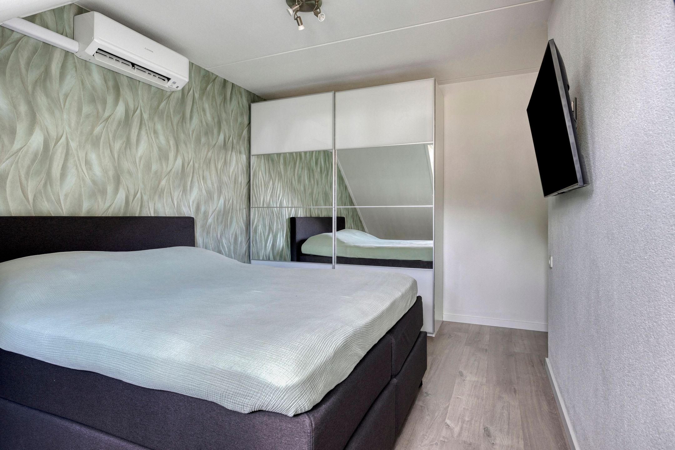 Foto 15 van Tempelstraat 28