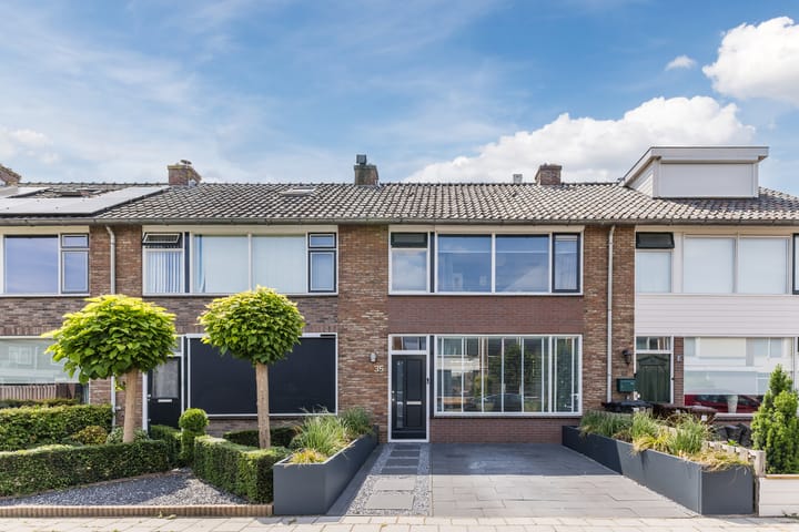 Godfried van Rhenenlaan 35