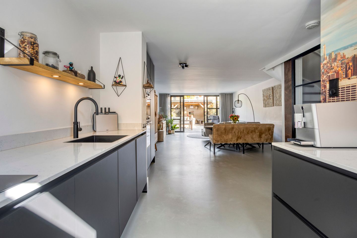 Photo 14 of Lijnbaanstraat 33