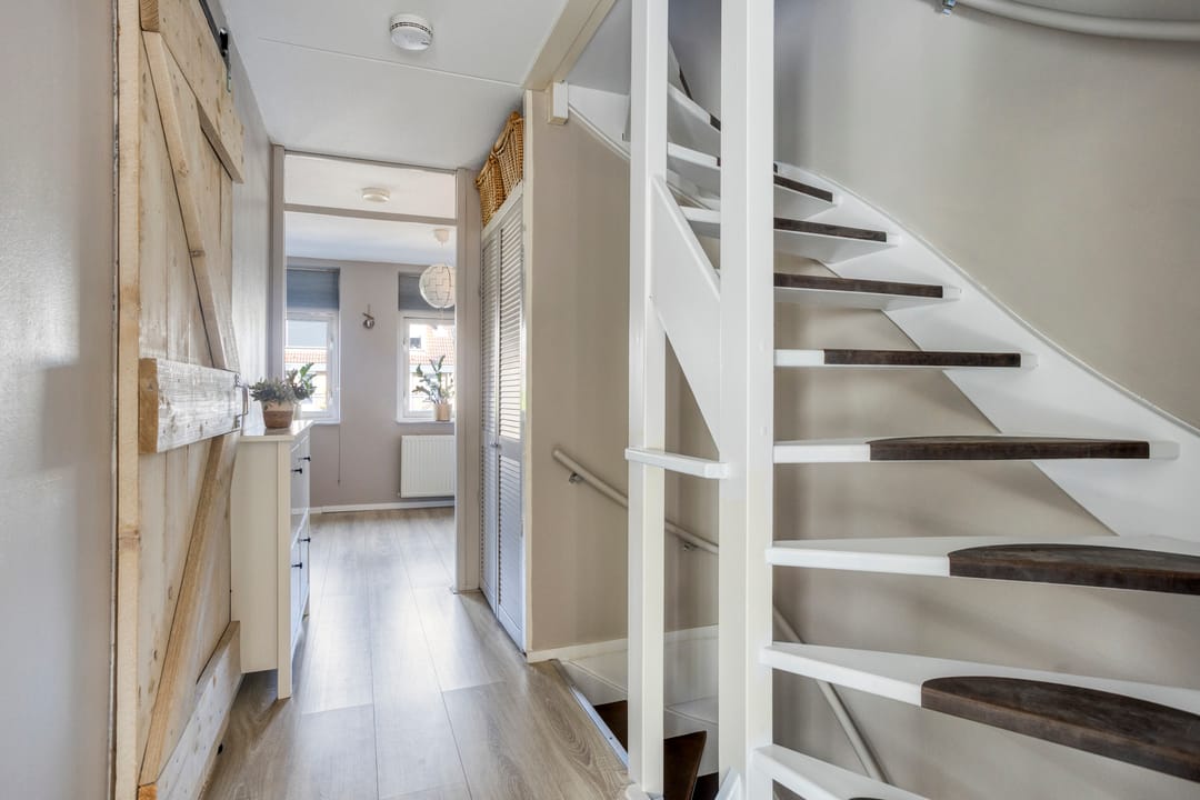 Photo 23 of Lijnbaanstraat 33