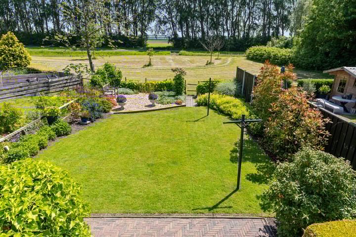 Photo 37 of Meseame 58