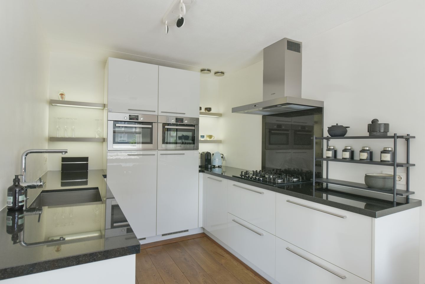 Foto 10 van Bertrand Russellstraat 154