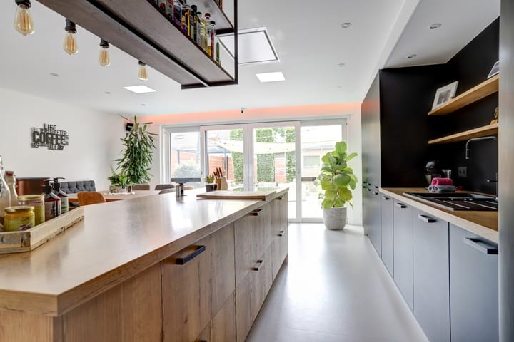 Photo 9 of Narcisstraat 23